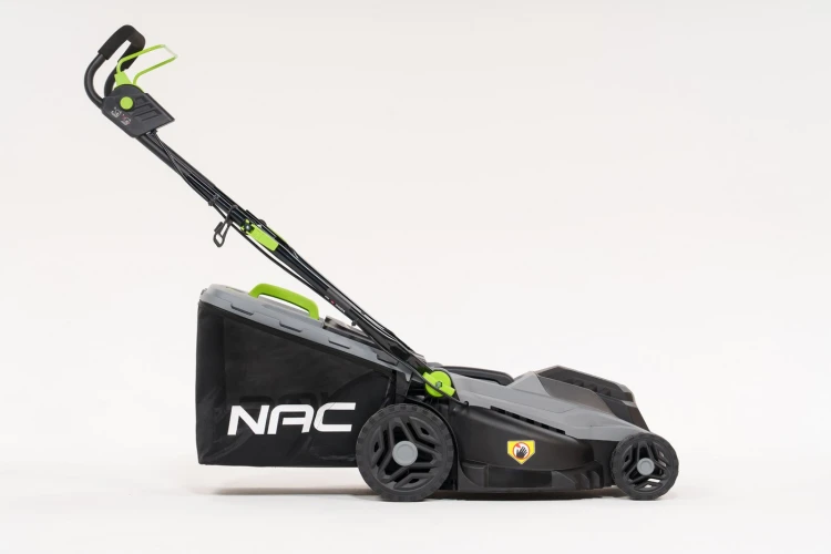 kosiarka-elektryczna-nac-le16-e-38-pb-c (1).jpg